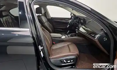 BMW 5-Series 2018 3.0 гидро в Москве № 968794, миниатюра 11