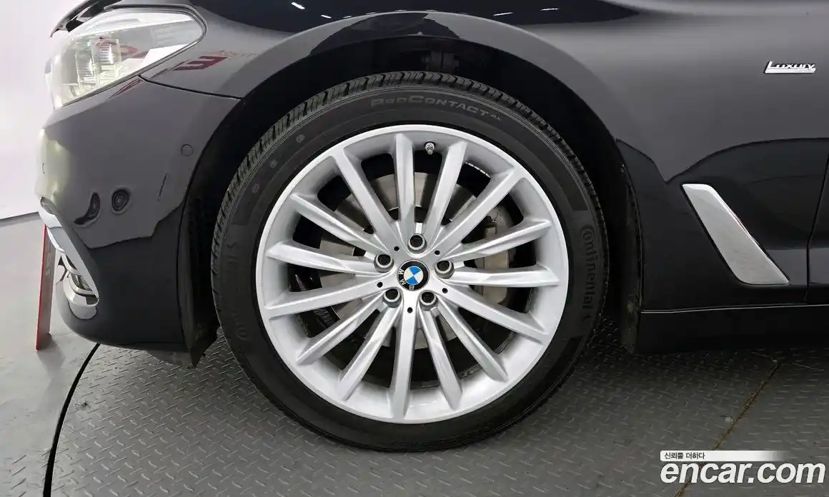 BMW 5-Series 2018 3.0 гидро в Москве № 968794, фото 5