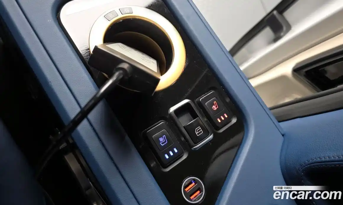 Kia Canival 2021 3.5 Автомат в Москве № 1002752, фото 19