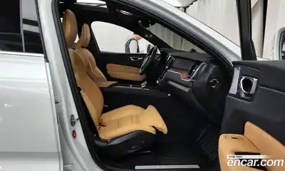 Volvo XC60 2025 2.0 гидро в Москве № 1008558, миниатюра 11