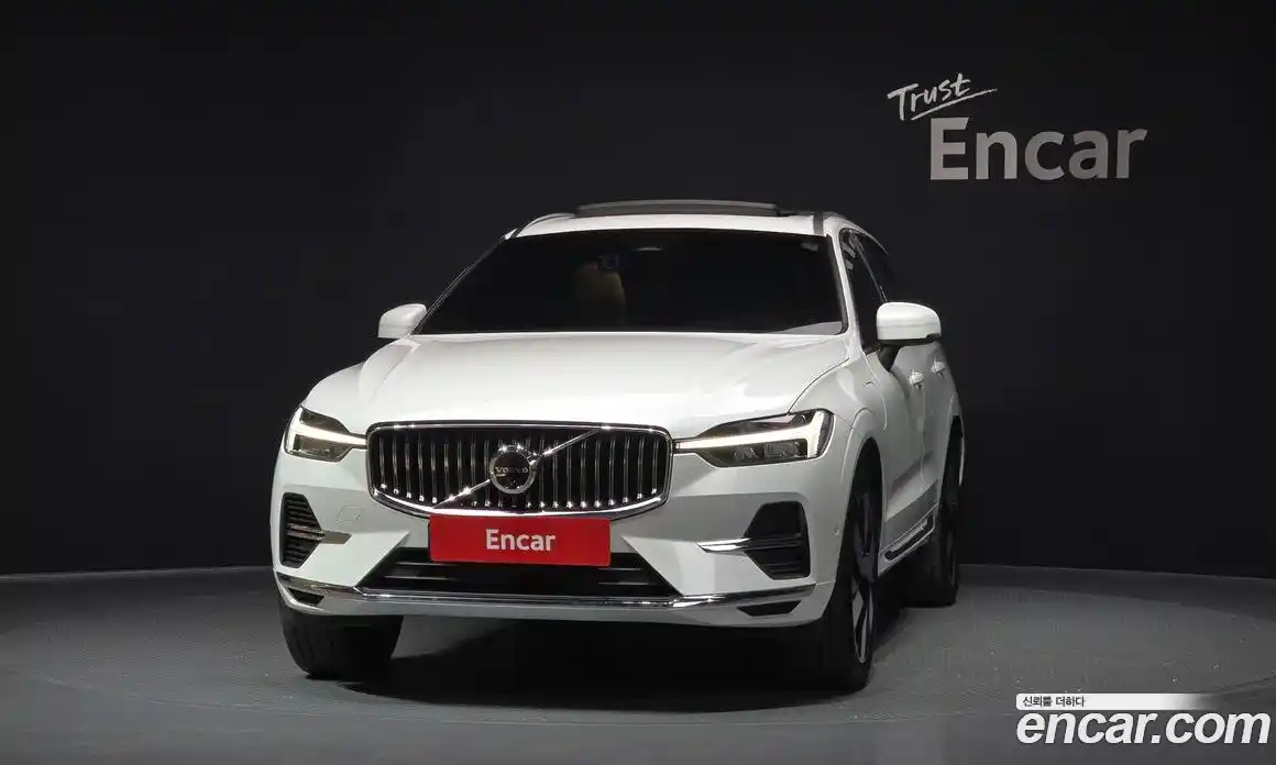 Volvo XC60 2025 2.0 гидро в Москве № 1008558, фото 3