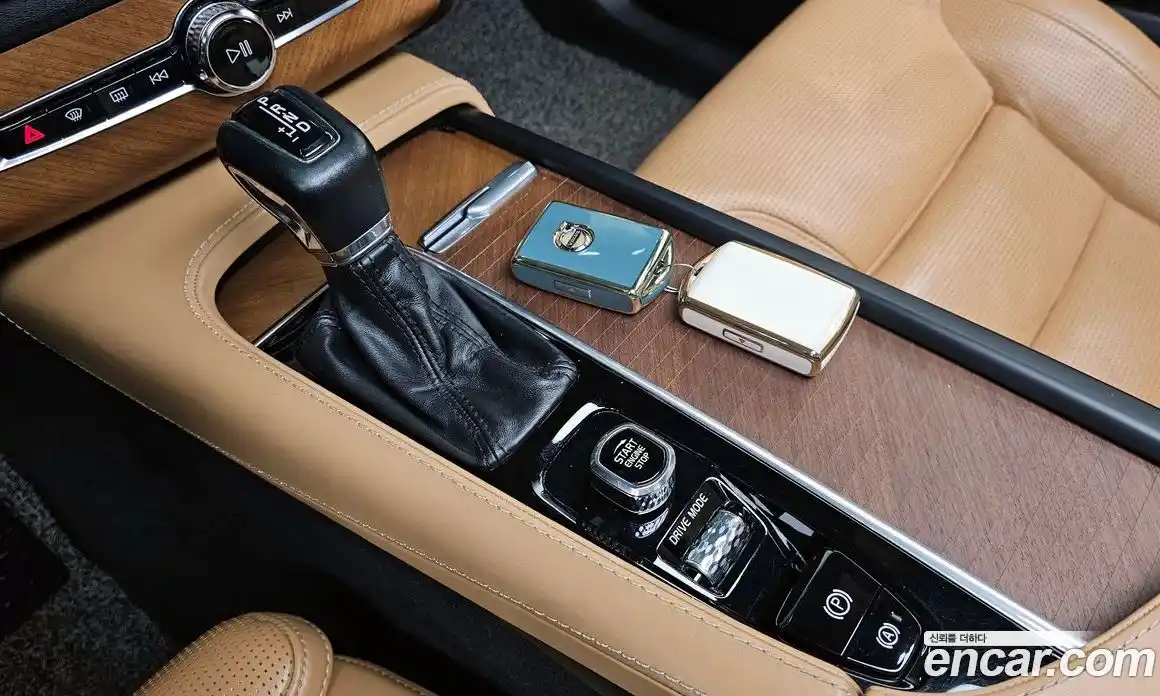 Volvo XC90 2019 2.0 гидро в Москве № 1010028, фото 9