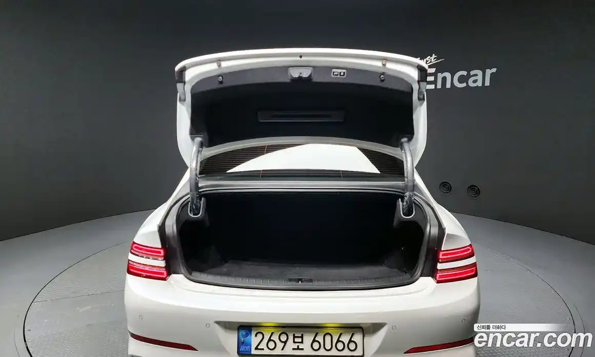 Genesis G80 2023 2.5 Автомат в Москве № 1010168, фото 20