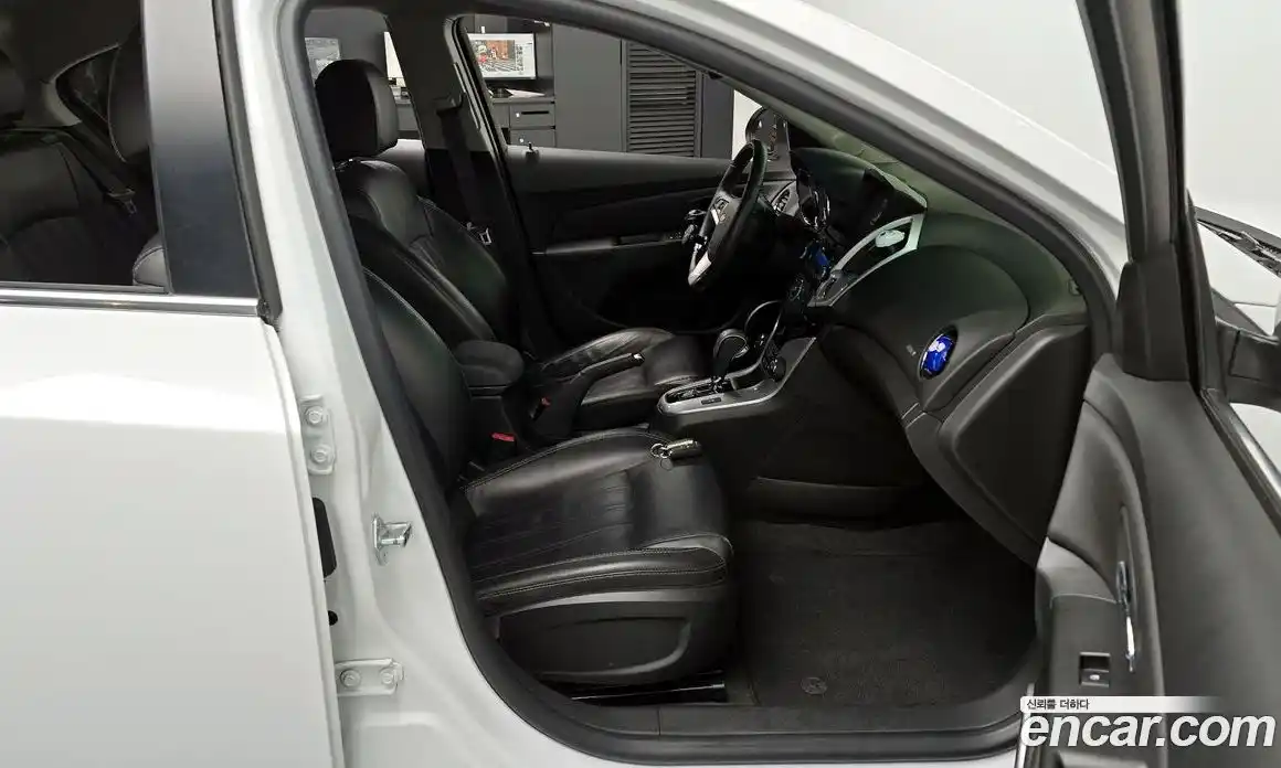 Chevrolet Cruze 2014 1.4 Автомат в Москве № 1012243, фото 11