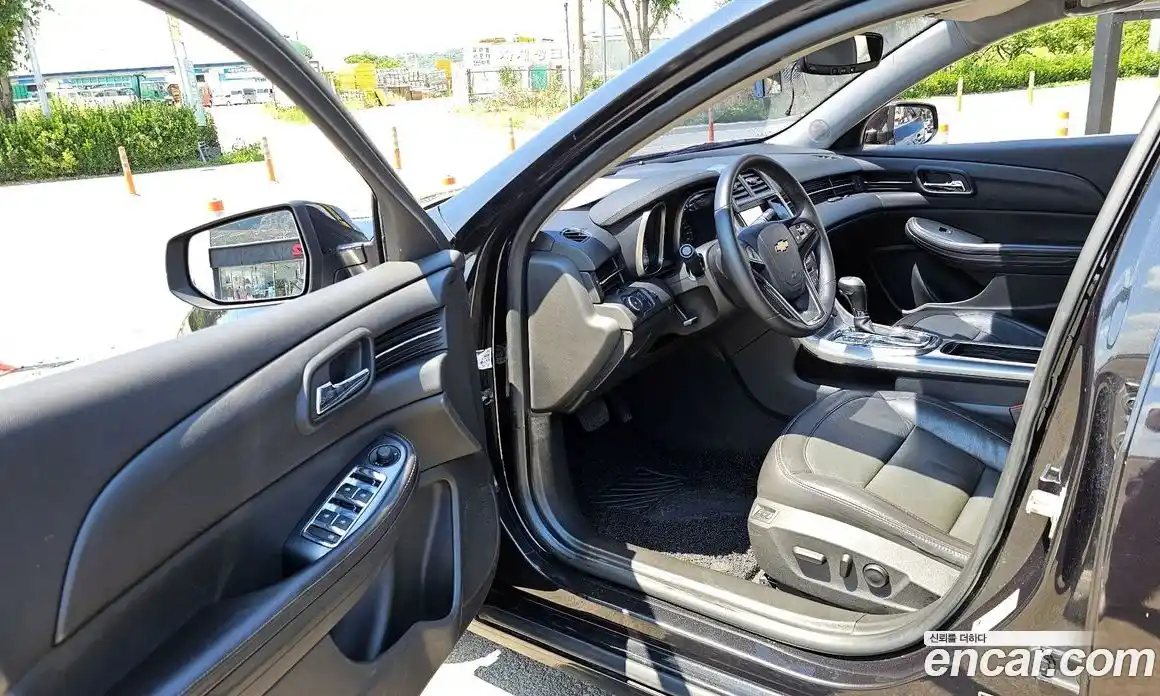 Chevrolet Malibu 2015 2.0 Автомат в Москве № 1012385, фото 11