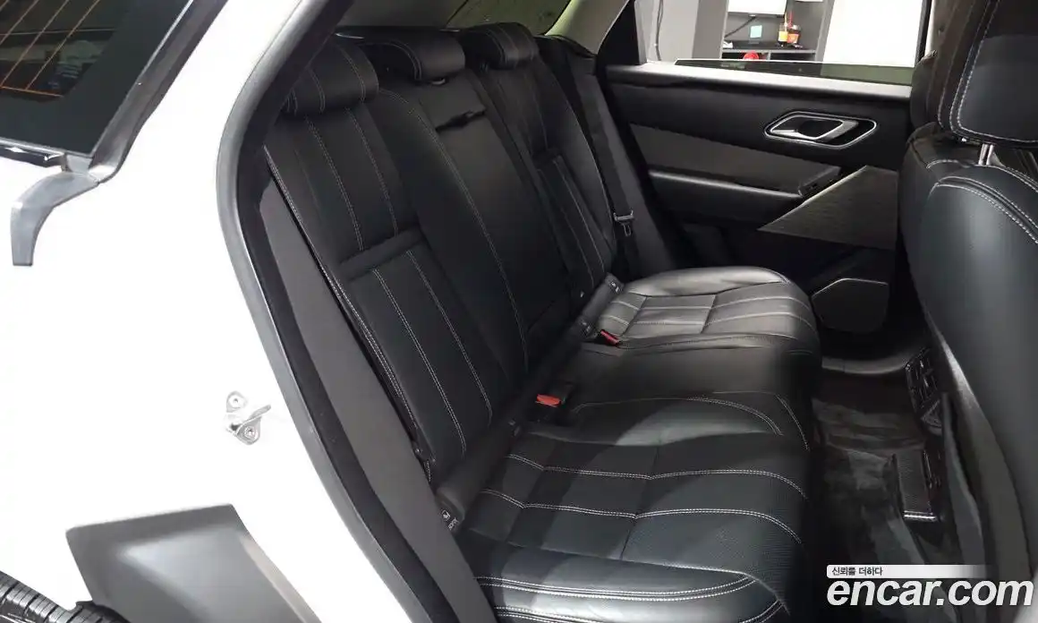 Land Rover Range-Rover Velar 2019 2.0 гидро в Москве № 1013435, фото 12