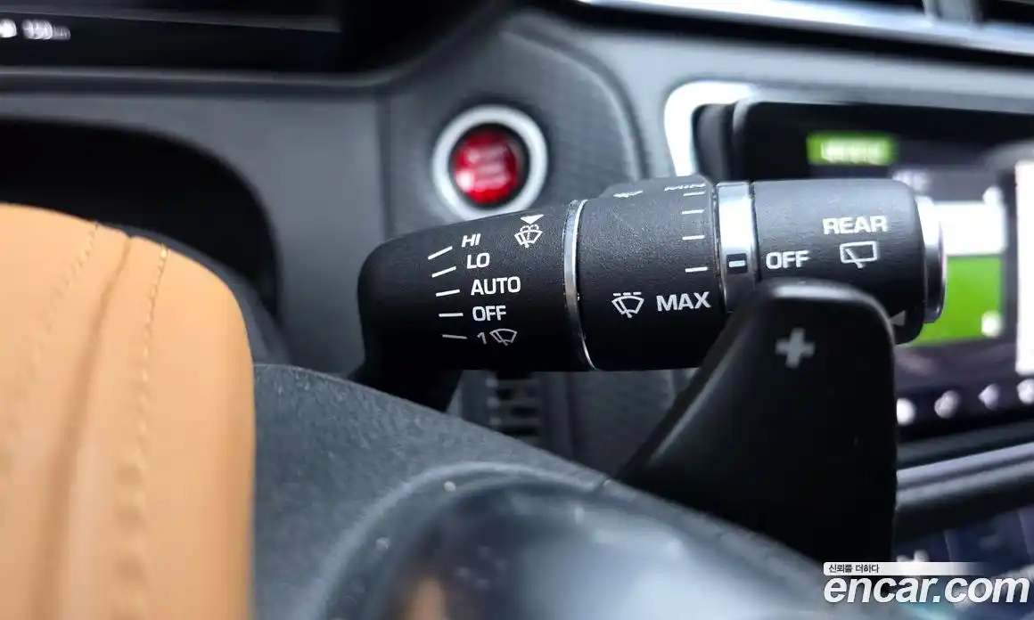 Land Rover Range-Rover Velar 2019 2.0 гидро в Москве № 1013435, фото 17