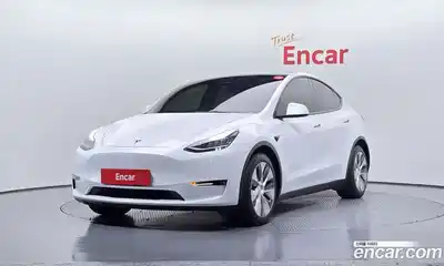 Tesla Model Y, 2021