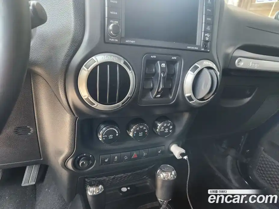Jeep Wrangler 2013 2.8 гидро в Москве № 1015040, фото 9