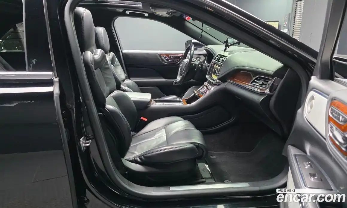 Lincoln Continental 2017 3.0 гидро в Москве № 1019983, фото 11