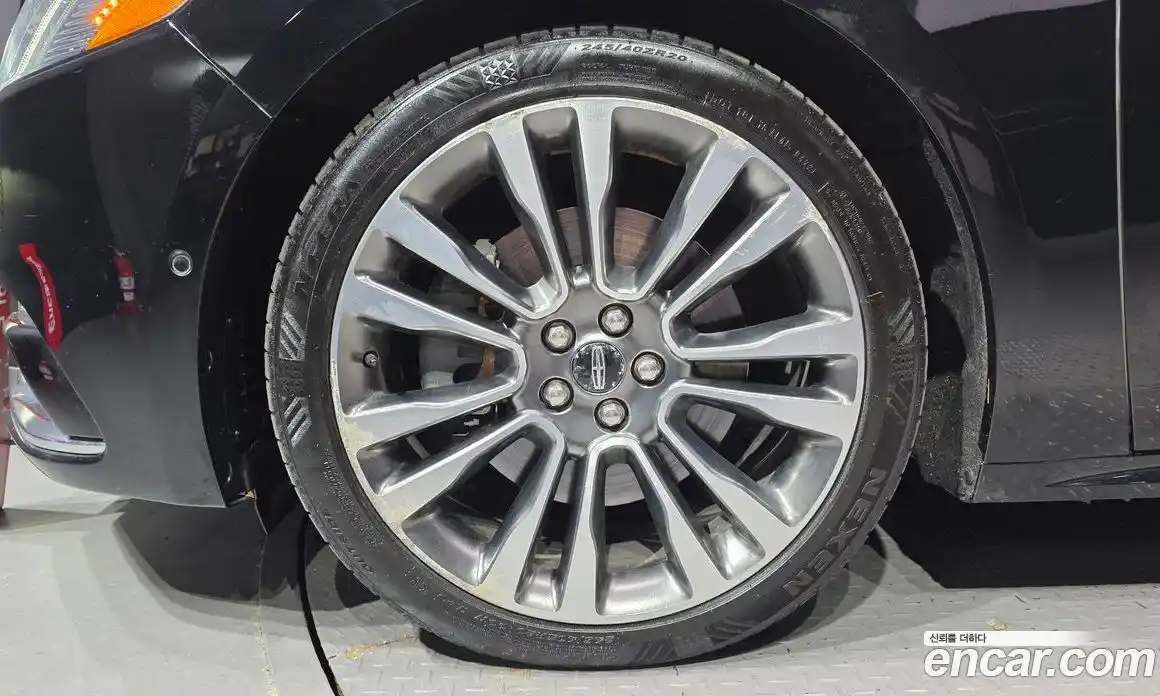 Lincoln Continental 2017 3.0 гидро в Москве № 1019983, фото 5