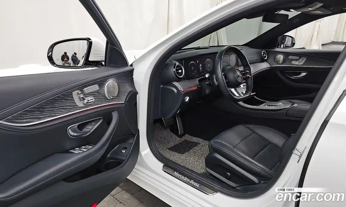 Mercedes-Benz E-Class 2022 2.0 гидро в Москве № 139597, фото 10