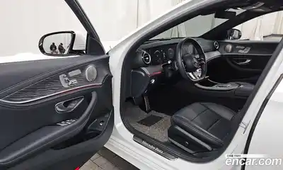 Mercedes-Benz E-Class 2022 2.0 гидро в Москве № 139597, миниатюра 10