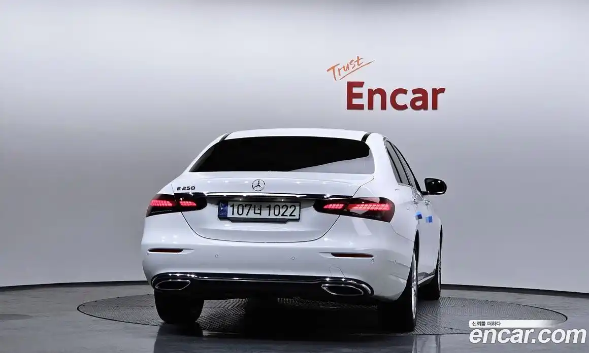 Mercedes-Benz E-Class 2021 2.0 гидро в Москве № 141555, фото 4