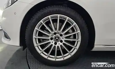 Mercedes-Benz E-Class 2021 2.0 гидро в Москве № 141555, миниатюра 5