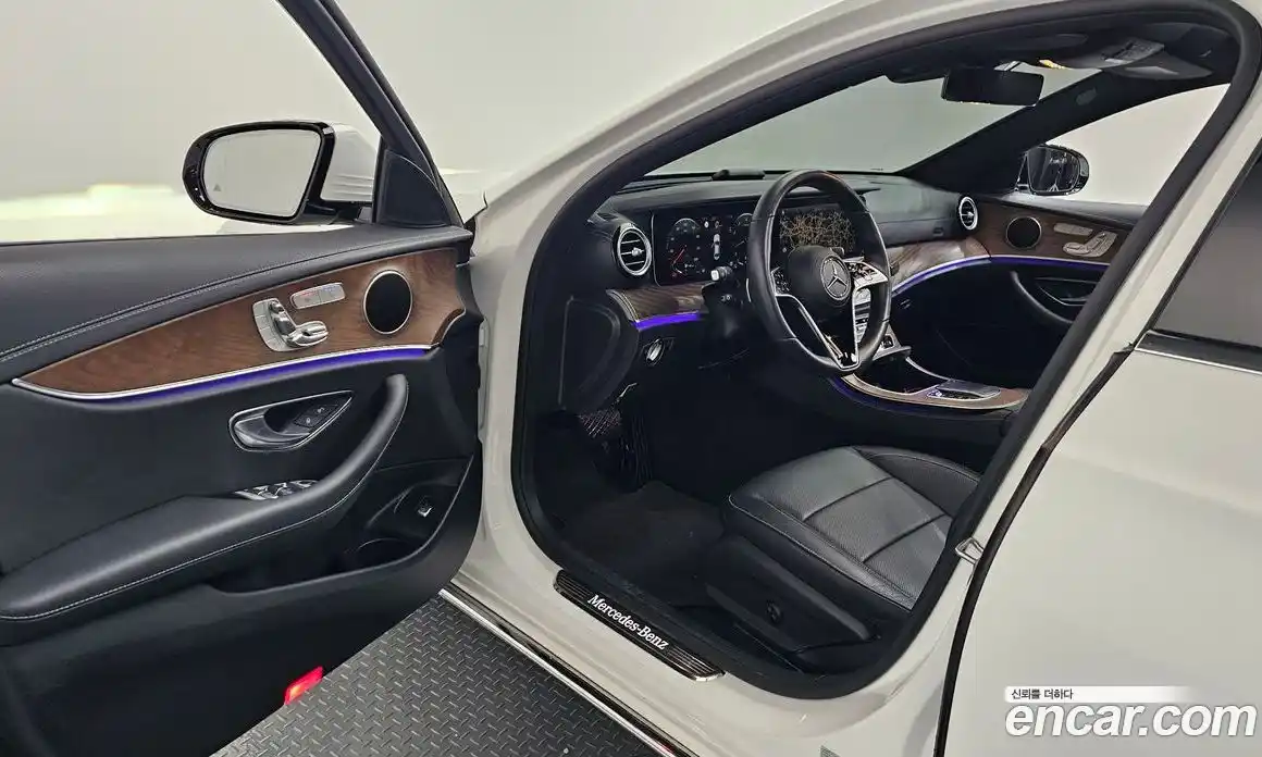 Mercedes-Benz E-Class 2021 2.0 гидро в Москве № 141555, фото 10