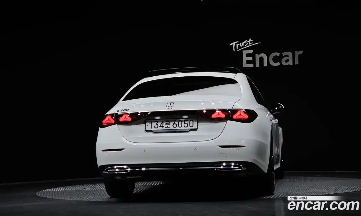 Mercedes-Benz E-Class 2024 2.0 гидро в Москве № 160260, фото 4