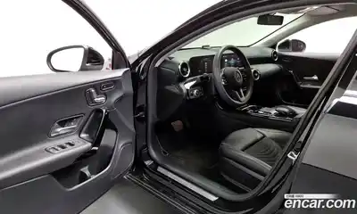 Mercedes-Benz A-Class 2019 2.0 гидро в Москве № 161170, миниатюра 10