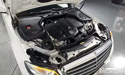 Mercedes-Benz E-Class 2019 1.9 гидро в Москве № 161378, миниатюра 5