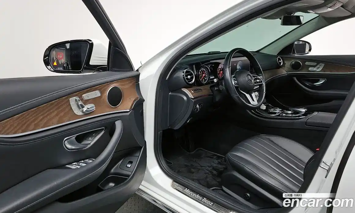 Mercedes-Benz E-Class 2019 1.9 гидро в Москве № 161378, фото 10