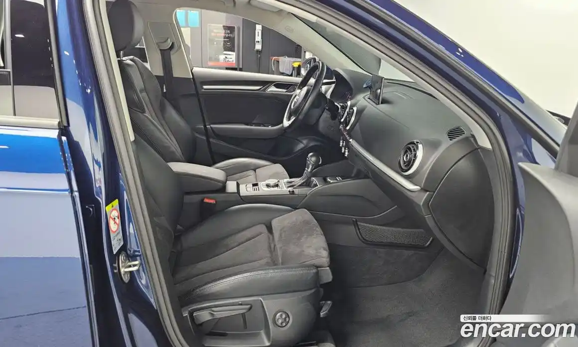 Audi A3 2015 2.0 гидро в Москве № 162387, фото 11