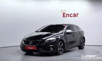 Volvo V40, 2014