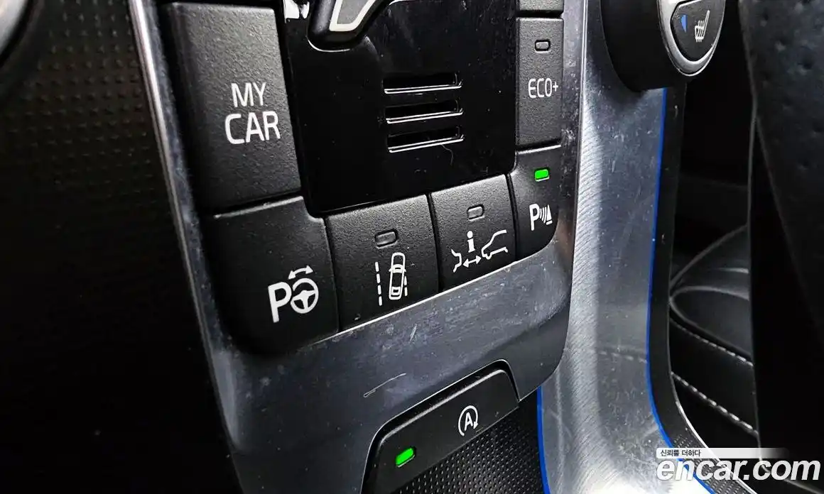 Volvo V40 2014 2.0 гидро в Москве № 164415, фото 18