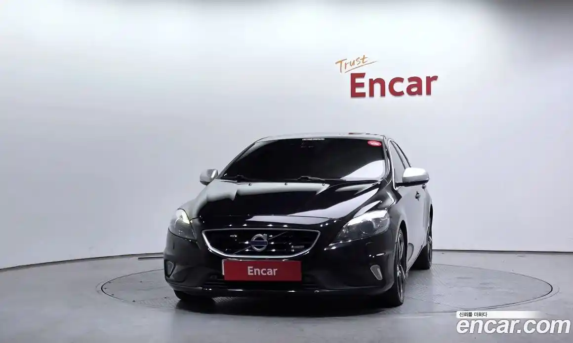 Volvo V40 2014 2.0 гидро в Москве № 164415, фото 3