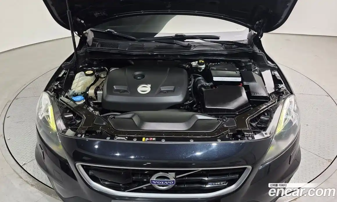 Volvo V40 2014 2.0 гидро в Москве № 164415, фото 6