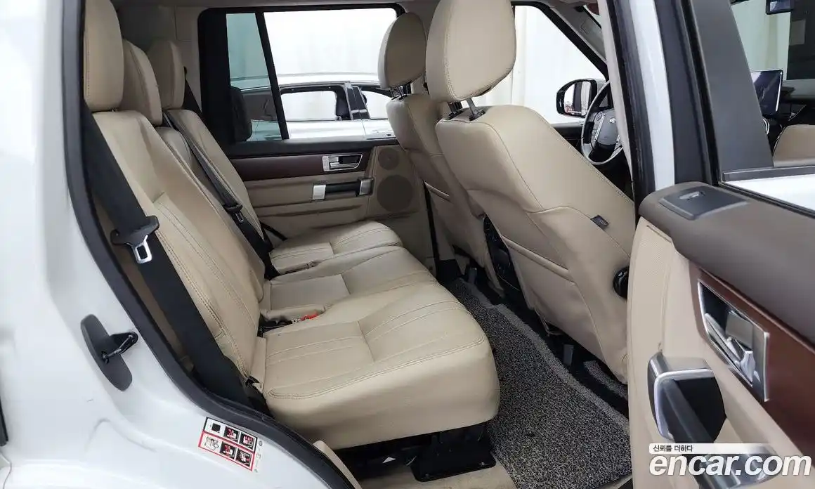 Land Rover Discovery 2016 3.0 гидро в Москве № 166312, фото 12