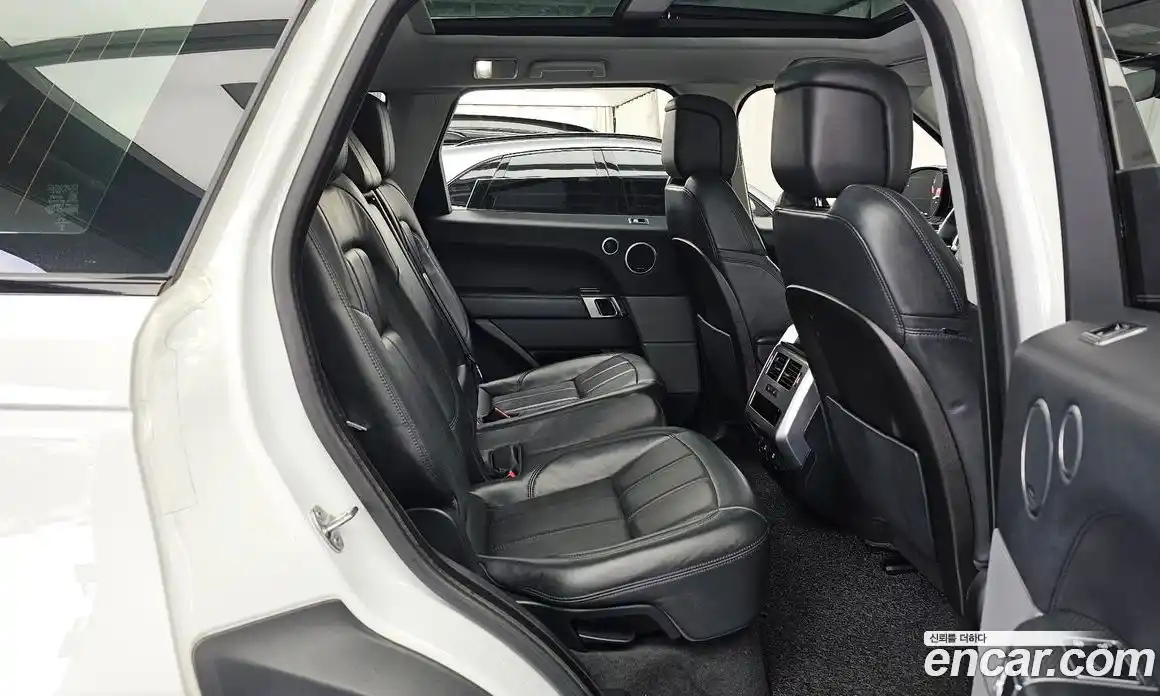 Land Rover Range-Rover Sport 2018 3.0 гидро в Москве № 166368, фото 12