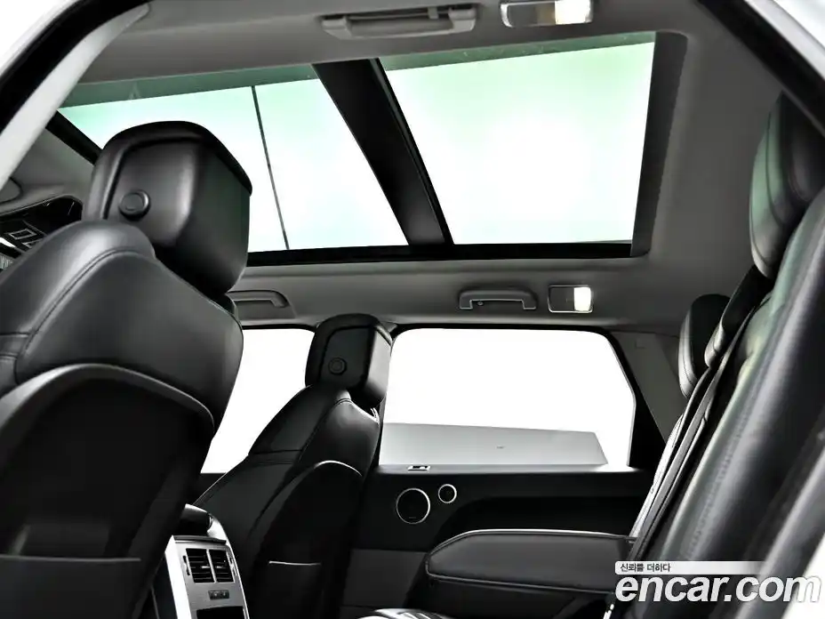 Land Rover Range-Rover Sport 2018 3.0 гидро в Москве № 166368, фото 15