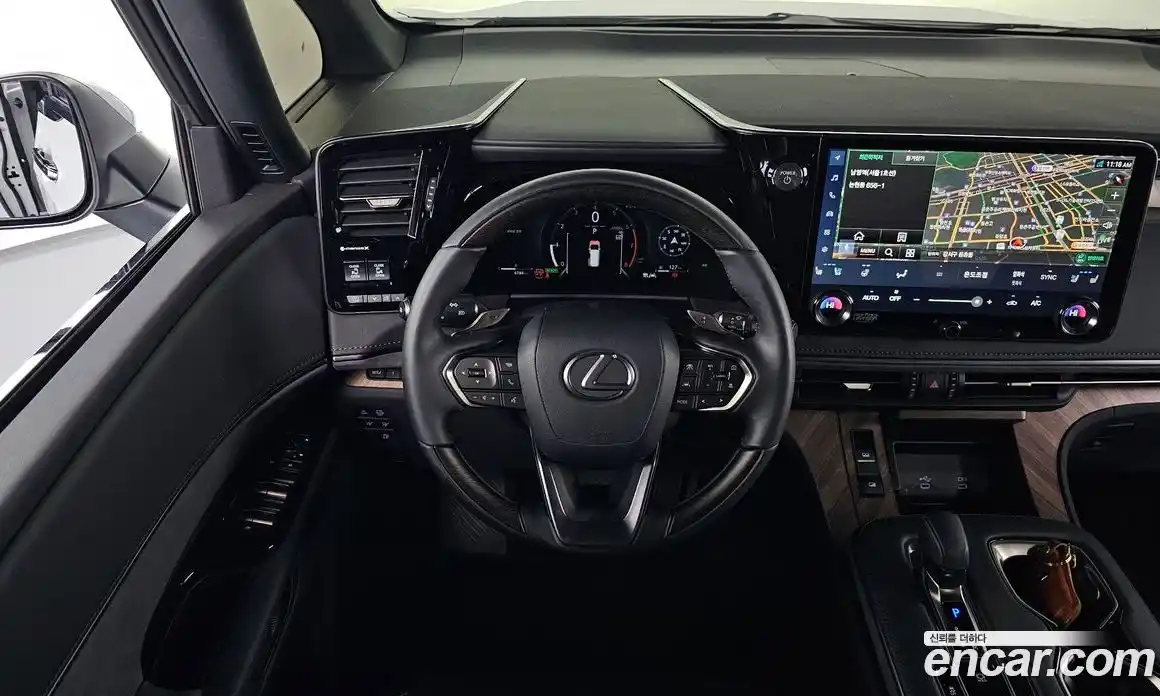 Lexus LM 2024 2.5 гидро в Москве № 167980, фото 13