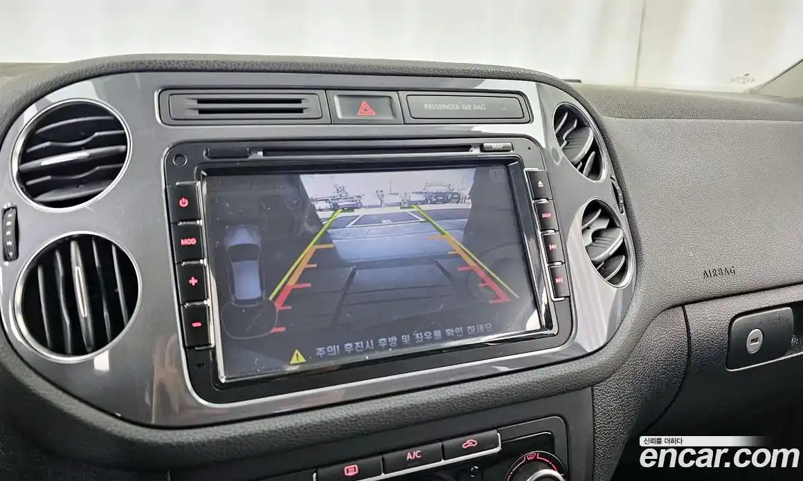 Volkswagen Tiguan 2014 2.0 гидро в Москве № 168979, фото 15