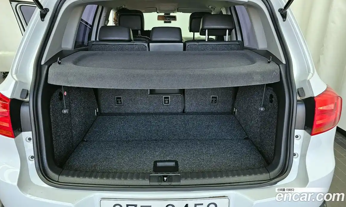 Volkswagen Tiguan 2014 2.0 гидро в Москве № 168979, фото 20