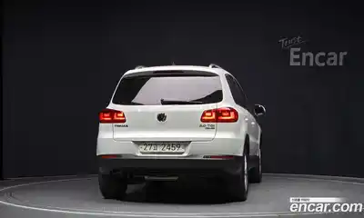 Volkswagen Tiguan 2014 2.0 гидро в Москве № 168979, миниатюра 4