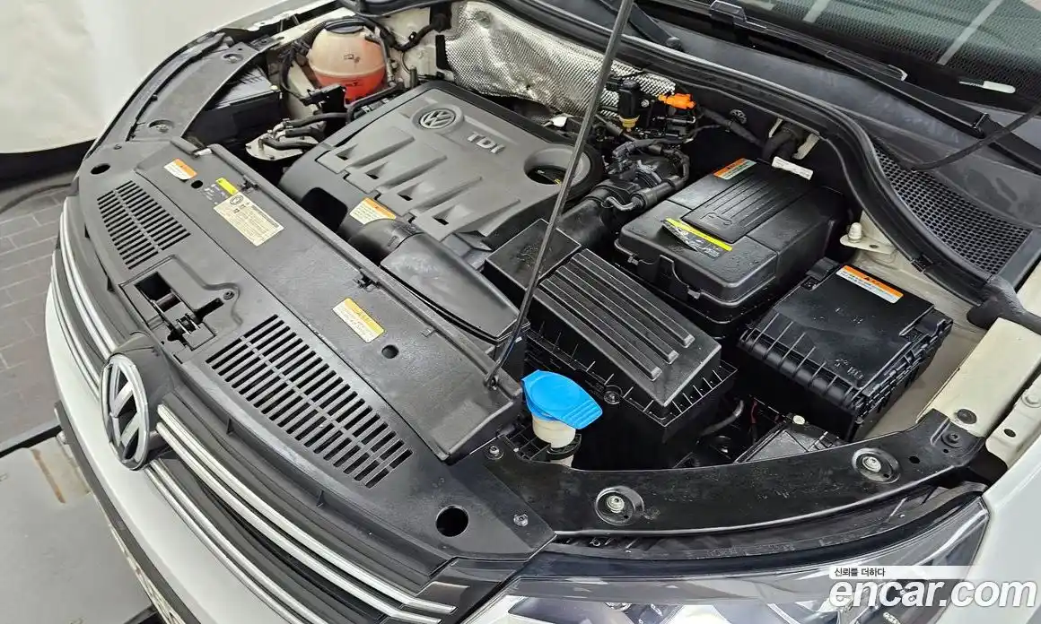 Volkswagen Tiguan 2014 2.0 гидро в Москве № 168979, фото 6