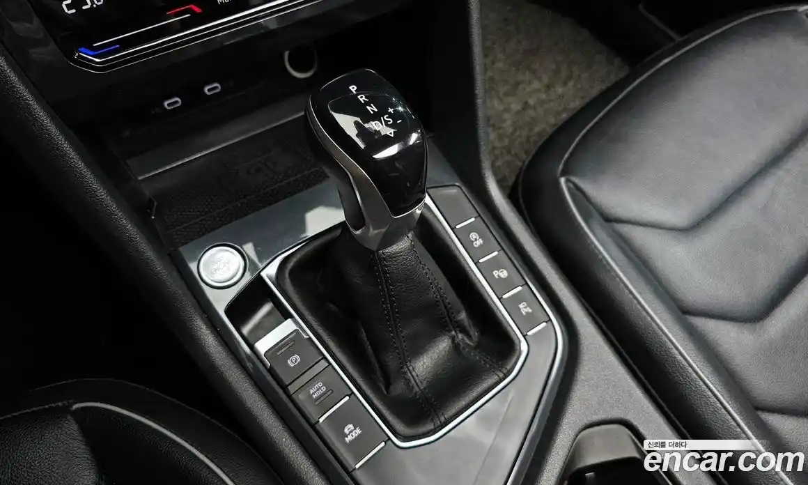 Volkswagen Tiguan 2021 2.0 гидро в Москве № 169055, фото 9