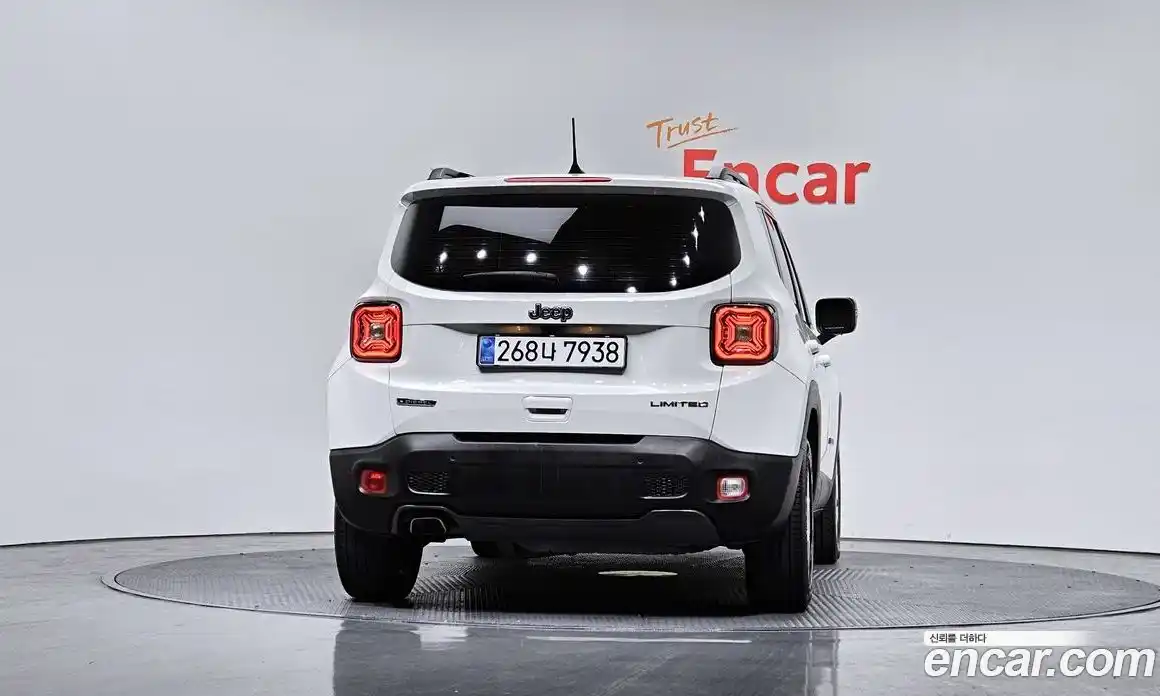 Jeep Renegade 2020 1.6 гидро в Москве № 169573, фото 4