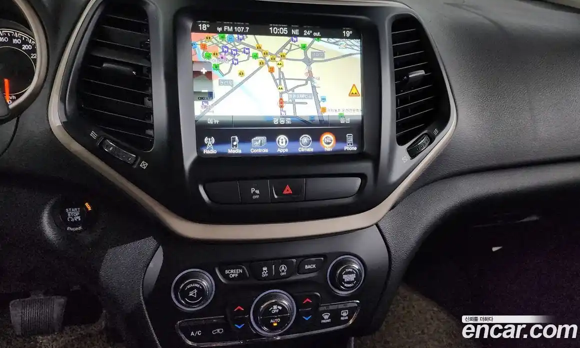 Jeep Cherokee 2016 2.2 гидро в Москве № 169900, фото 16