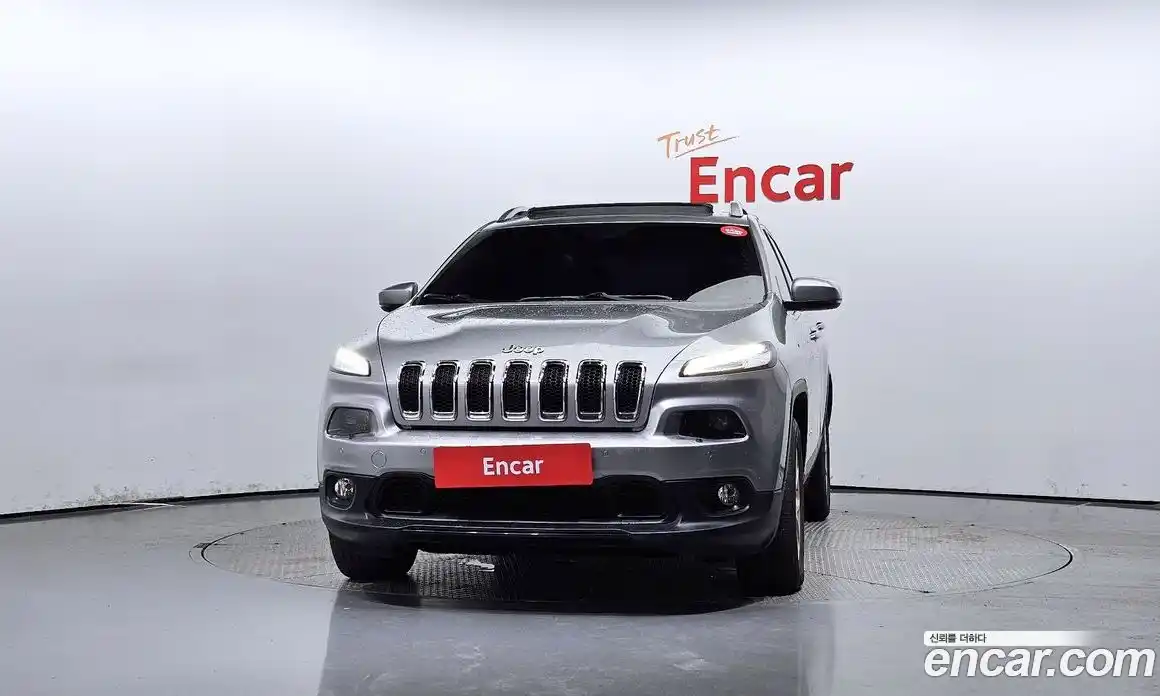 Jeep Cherokee 2016 2.2 гидро в Москве № 169900, фото 3