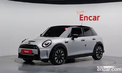 Mini Cooper, 2021