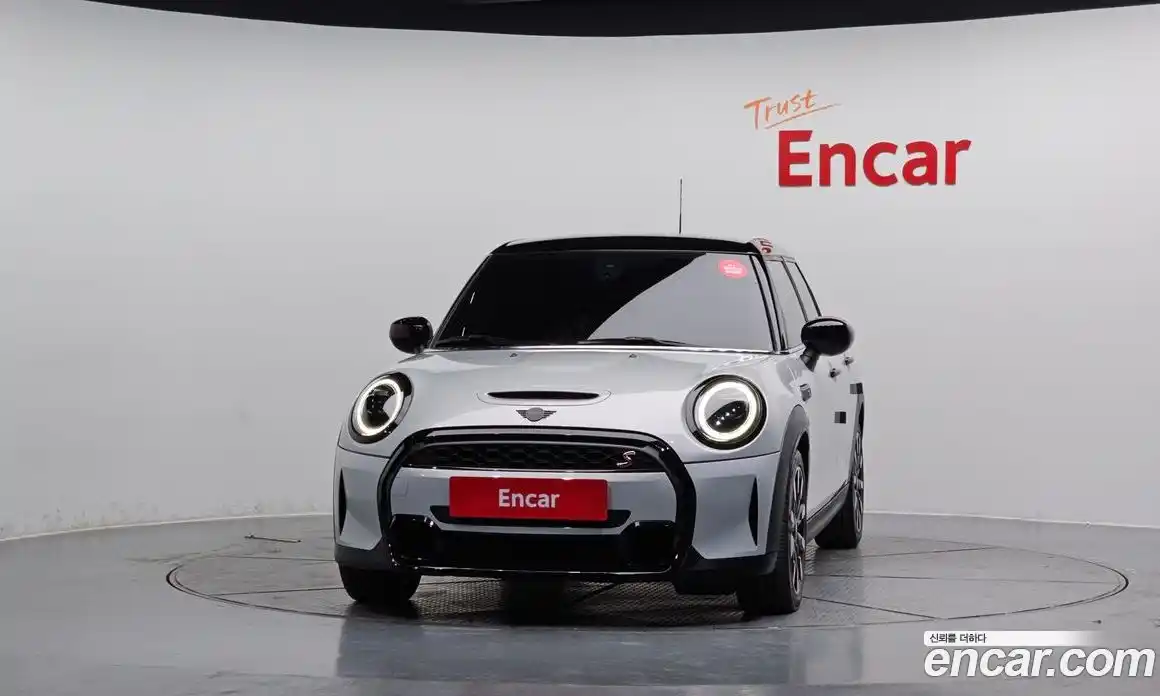 Mini Cooper 2021 2.0 гидро в Москве № 177363, фото 3