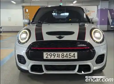 Mini Cooper Convertible 2021 2.0 гидро в Москве № 183087, миниатюра 3