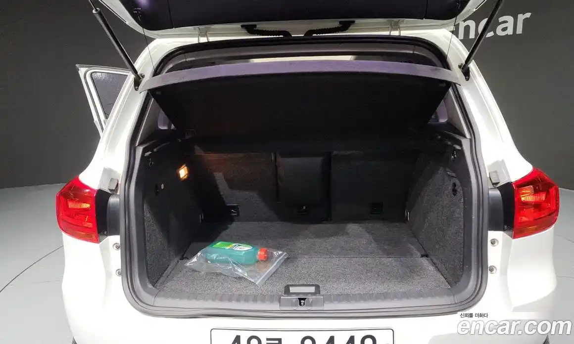 Volkswagen Tiguan 2015 2.0 гидро в Москве № 187082, фото 20