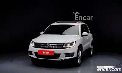 Volkswagen Tiguan 2015 2.0 гидро в Москве № 187082, миниатюра 3