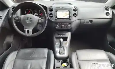 Volkswagen Tiguan 2015 2.0 гидро в Москве № 187082, миниатюра 7