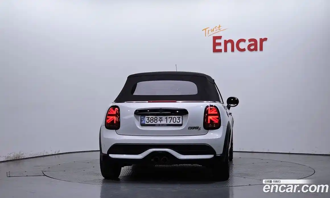 Mini Cooper Convertible 2024 2.0 гидро в Москве № 188313, фото 4