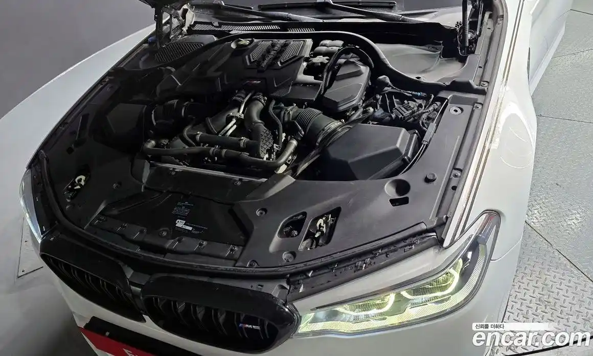 BMW M5 2018 4.4 гидро в Москве № 192131, фото 6