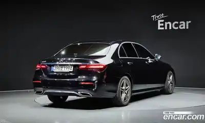 Mercedes-Benz E-Class 2022 2.0 гидро, миниатюра 2